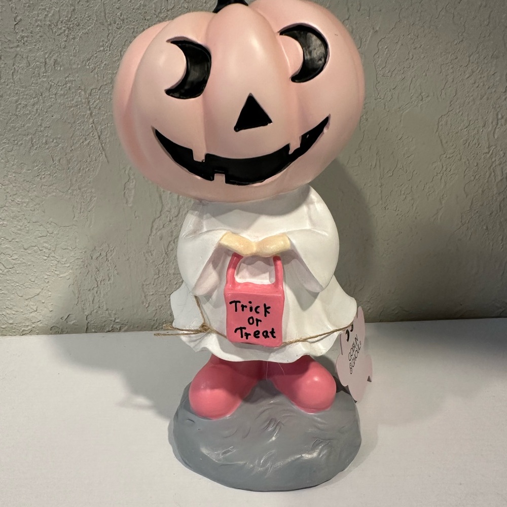 Goblin & Ghoul Pink Pumpkin Trick or Treating